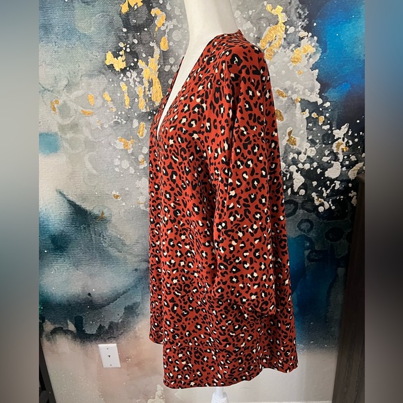 EVRI | Leopard Print Kimono - Picture 4 of 8